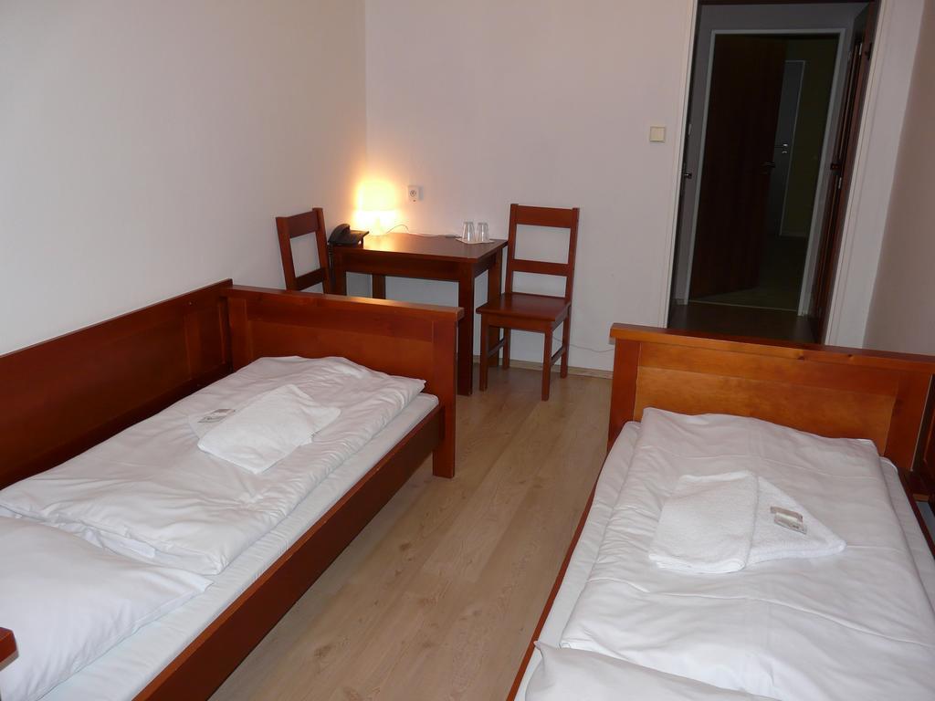 Zlín Hotel Ondras الغرفة الصورة